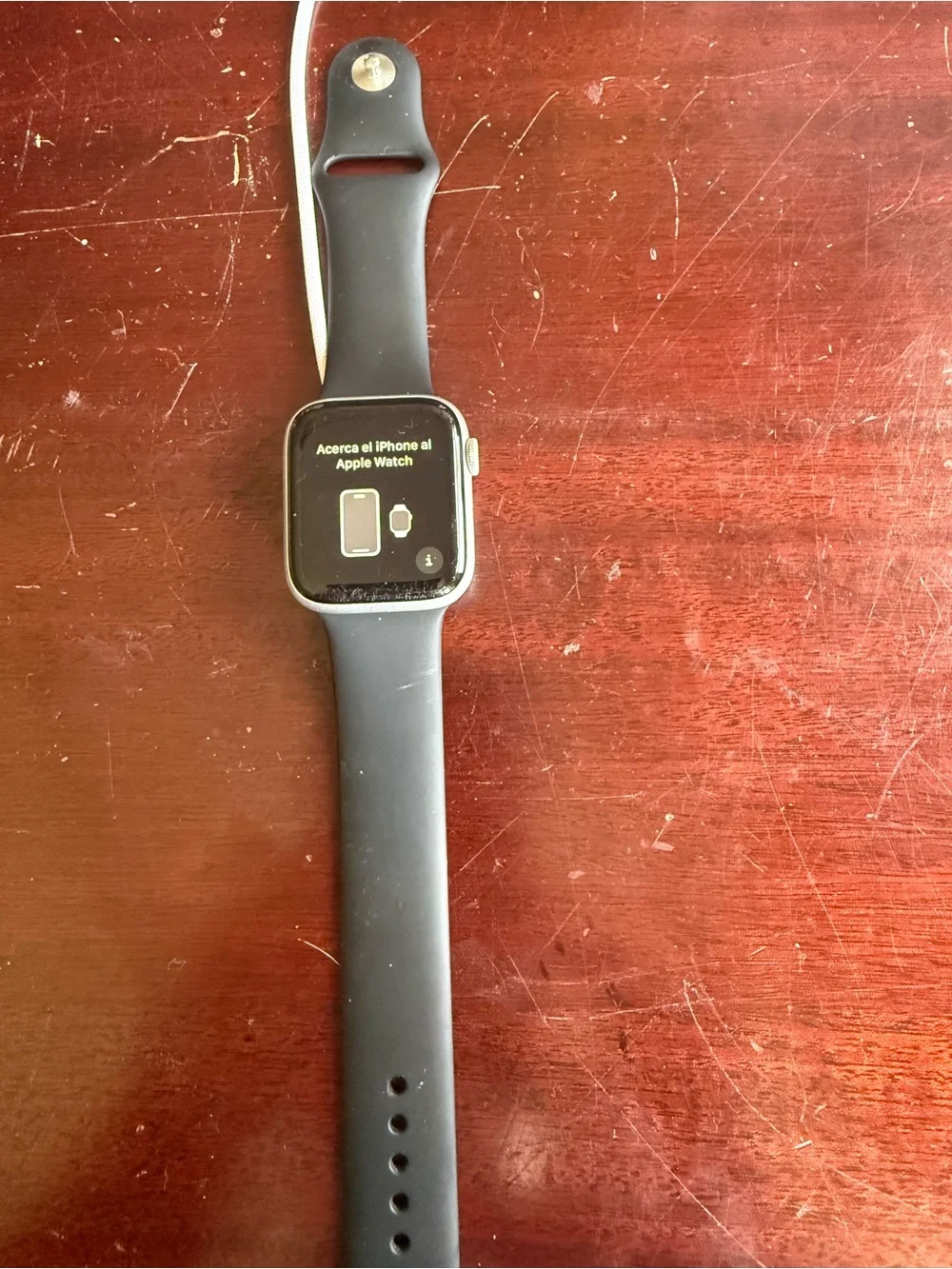 Apple Watch Series 4 Nike+ 44m aluminum with Black Sport Band